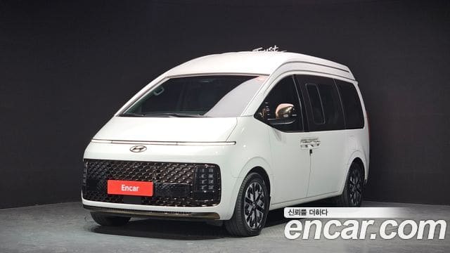 Hyundai Staria — фото 1