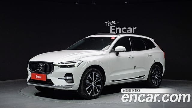 Volvo XC60 — фото 1