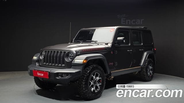 Jeep Wrangler — фото 1