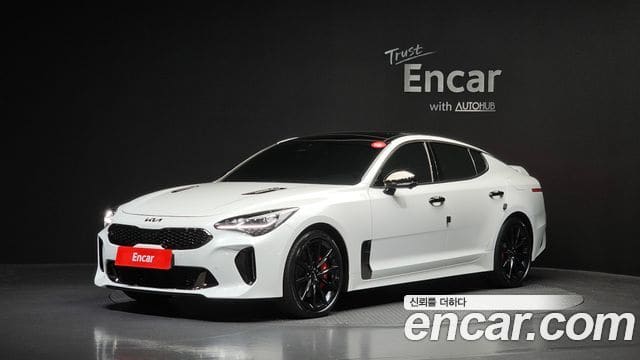 Kia Stinger — фото 1