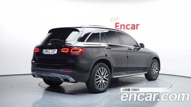 Mercedes-Benz GLC-Class — фото 1
