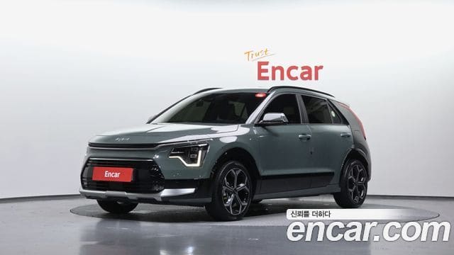 Kia Niro — фото 1