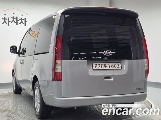 Hyundai Staria — фото 1