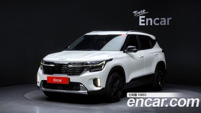 Kia Seltos — фото 1