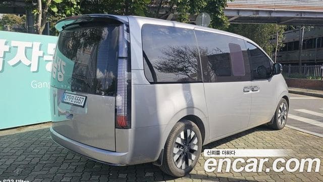 Hyundai Staria — фото 1