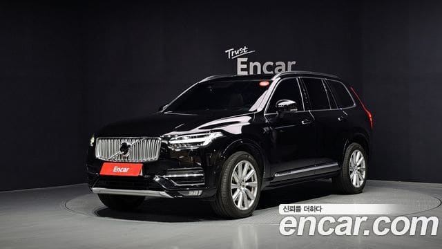 Volvo XC90 — фото 1