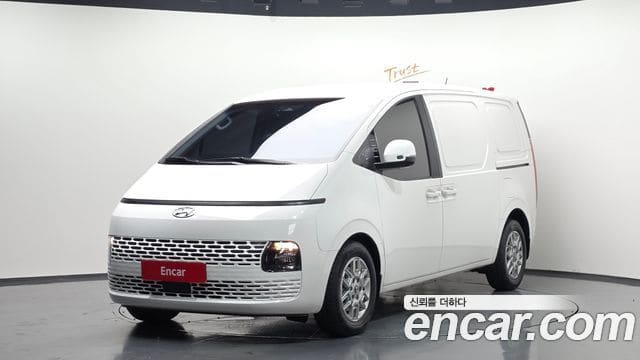 Hyundai Staria — фото 1