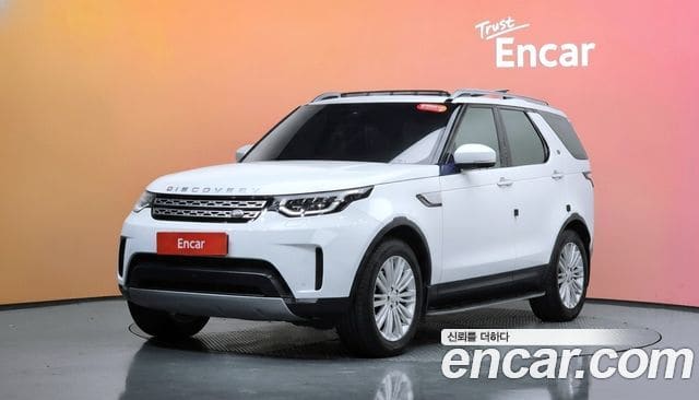 Land Rover Discovery 5 — фото 1
