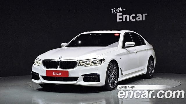 BMW 5 Series — фото 1