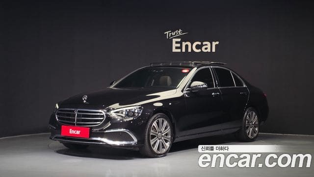 Mercedes-Benz E-Class — фото 1