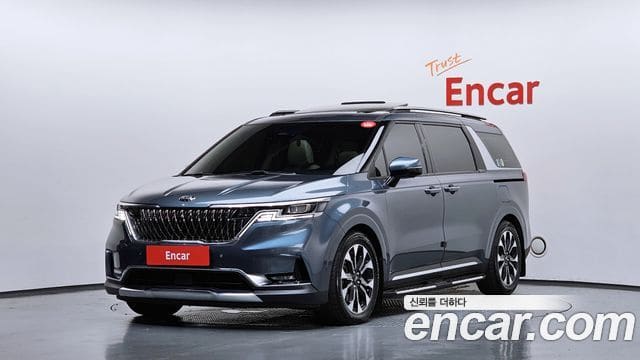 Kia Carnival — фото 1