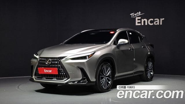 Lexus NX350h — фото 1