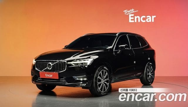 Volvo XC60 — фото 1