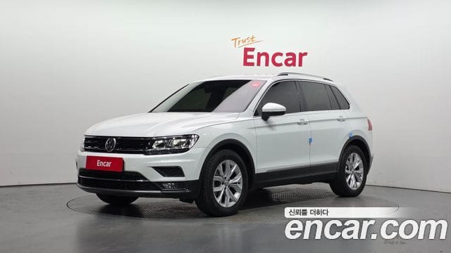 Volkswagen Tiguan — фото 1