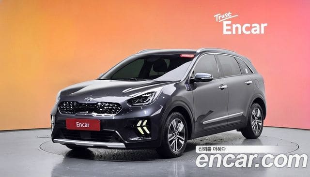 Kia Niro — фото 1