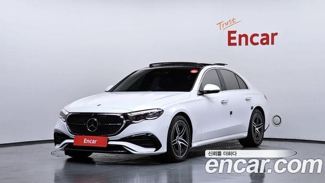 Mercedes-Benz E-Class — фото 1