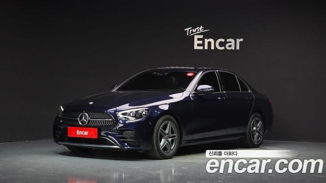 Mercedes-Benz E-Class — фото 1