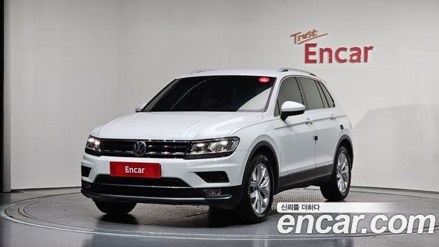 Volkswagen Tiguan — фото 1