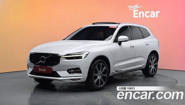 Volvo XC60 — фото 1