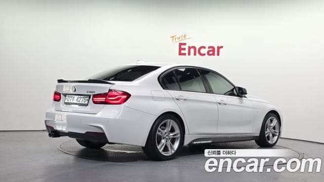 BMW 3 Series — фото 1