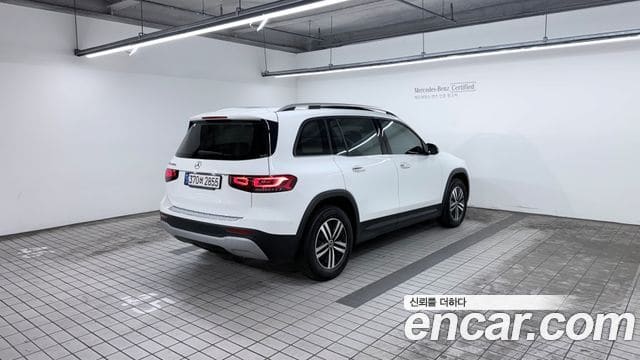 Mercedes-Benz GLB-Class — фото 1