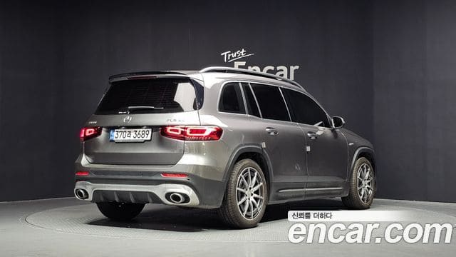 Mercedes-Benz GLB-Class — фото 1