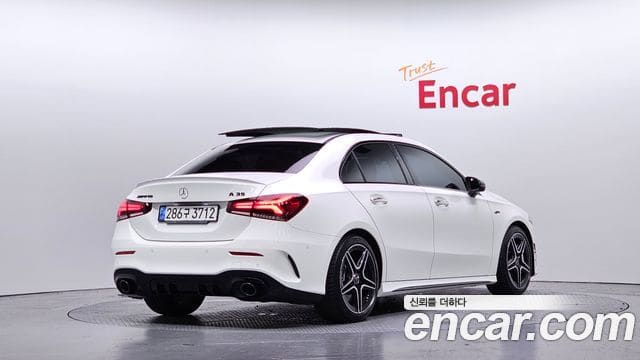 Mercedes-Benz A-Class — фото 1