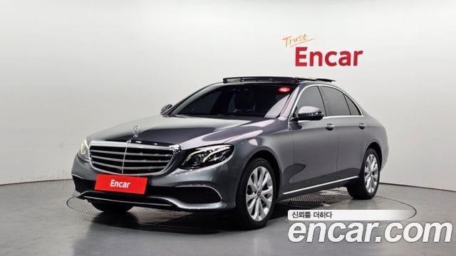 Mercedes-Benz E-Class — фото 1