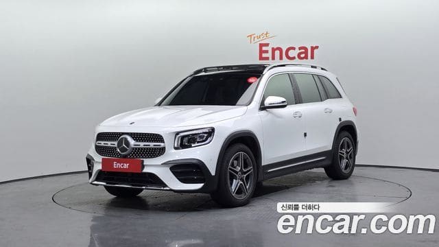 Mercedes-Benz GLB-Class — фото 1