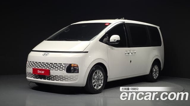 Hyundai Staria — фото 1