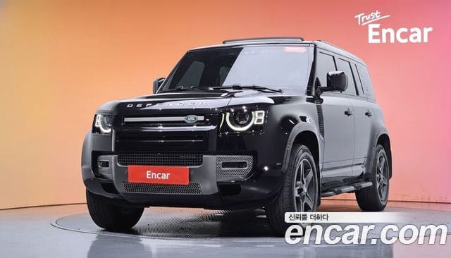 Land Rover Defender — фото 1