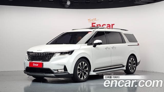 Kia Carnival — фото 1