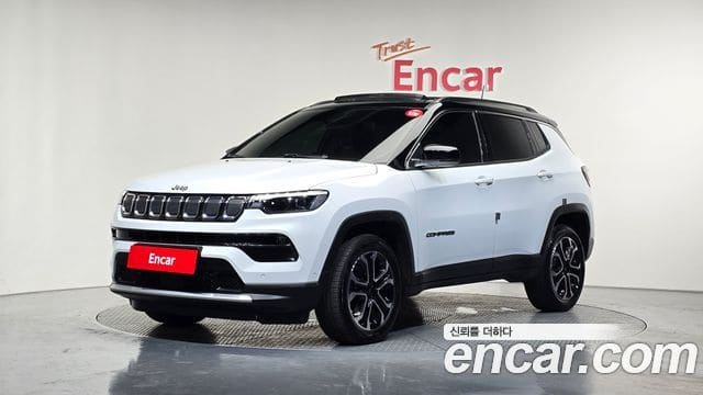 Jeep Compass — фото 1
