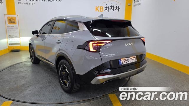 Kia Sportage — фото 1