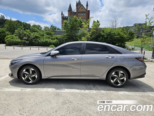 Hyundai Avante — фото 1