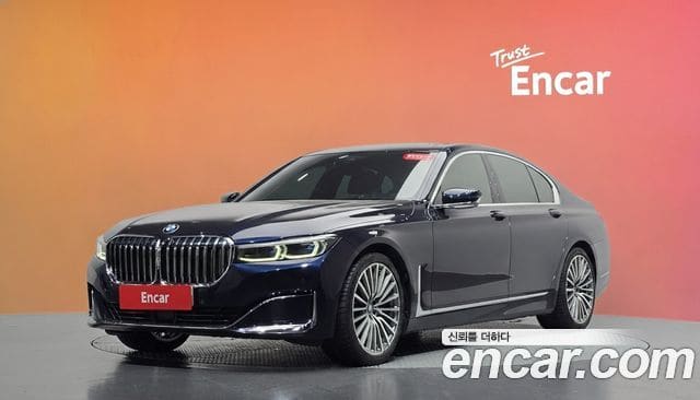 BMW 7 Series — фото 1