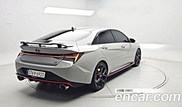 Hyundai Avante — фото 1