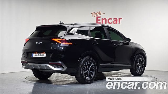 Kia Sportage — фото 1