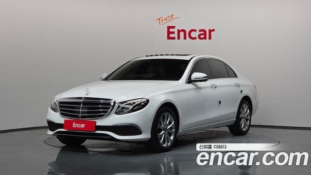 Mercedes-Benz E-Class — фото 1