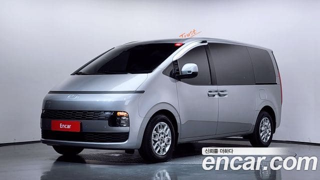 Hyundai Staria — фото 1