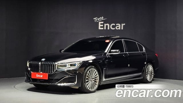 BMW 7 Series — фото 1