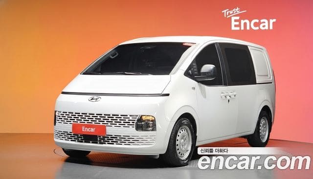Hyundai Staria — фото 1