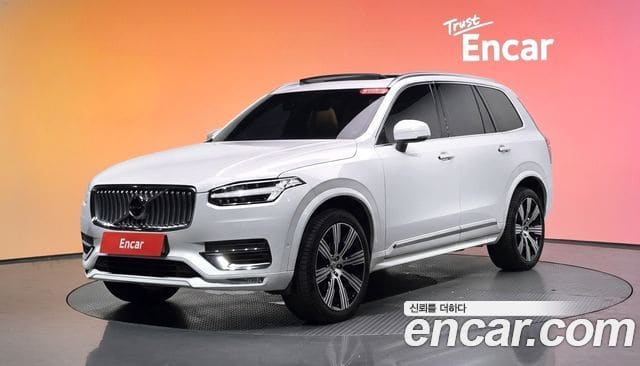 Volvo XC90 — фото 1