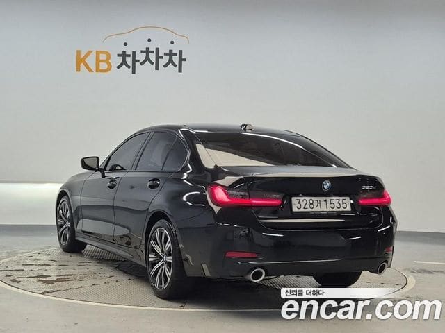 BMW 3 Series — фото 1