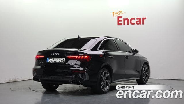 Audi A3 — фото 1