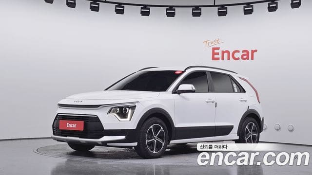 Kia Niro — фото 1