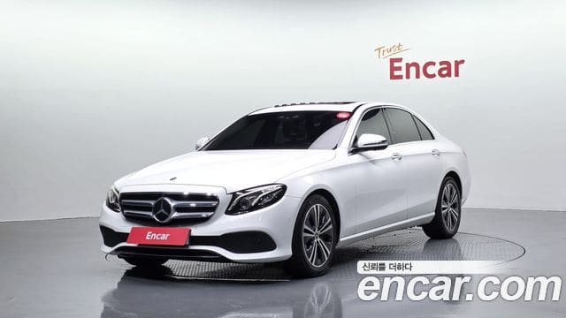Mercedes-Benz E-Class — фото 1
