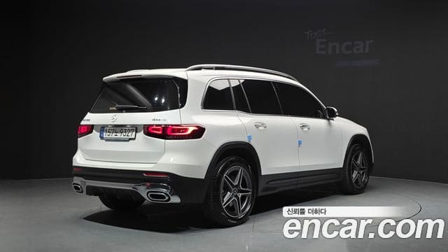Mercedes-Benz GLB-Class — фото 1