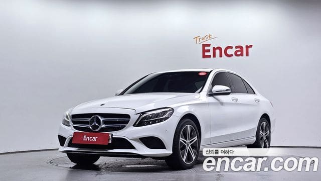 Mercedes-Benz C-Class — фото 1