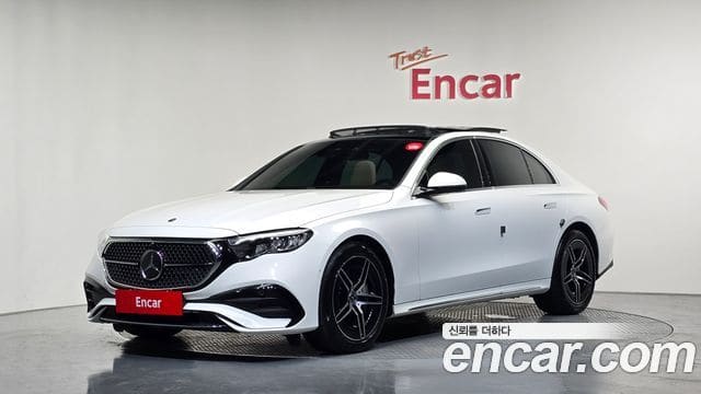 Mercedes-Benz E-Class — фото 1